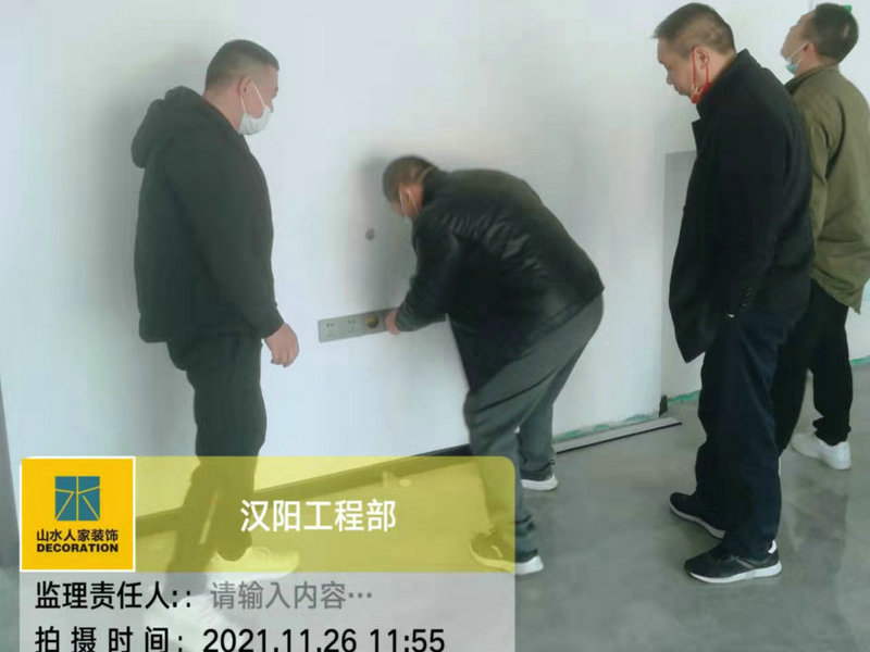 總部工程部去海倫小鎮檢查漢陽工程部工地