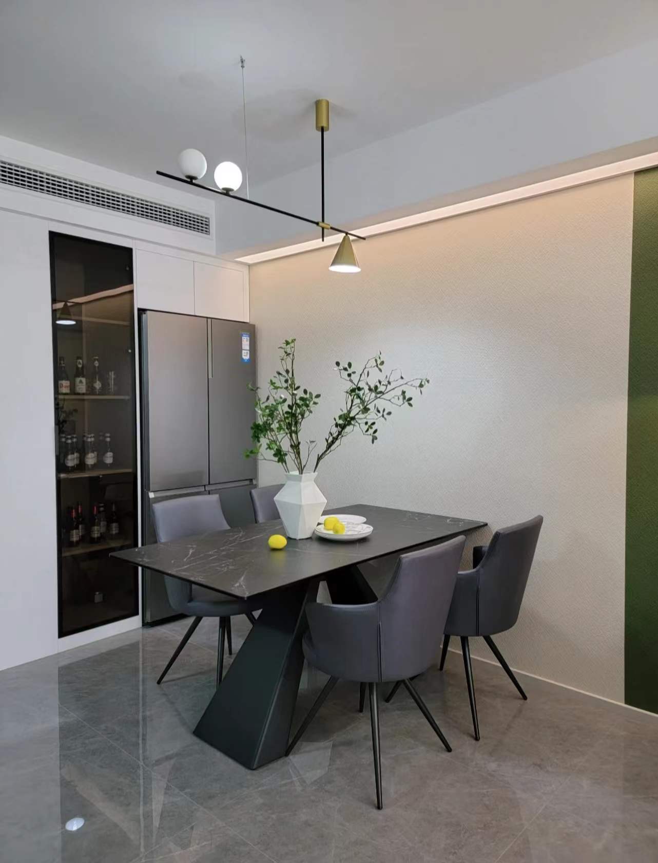 金地天悅現代簡約風格裝修效果圖