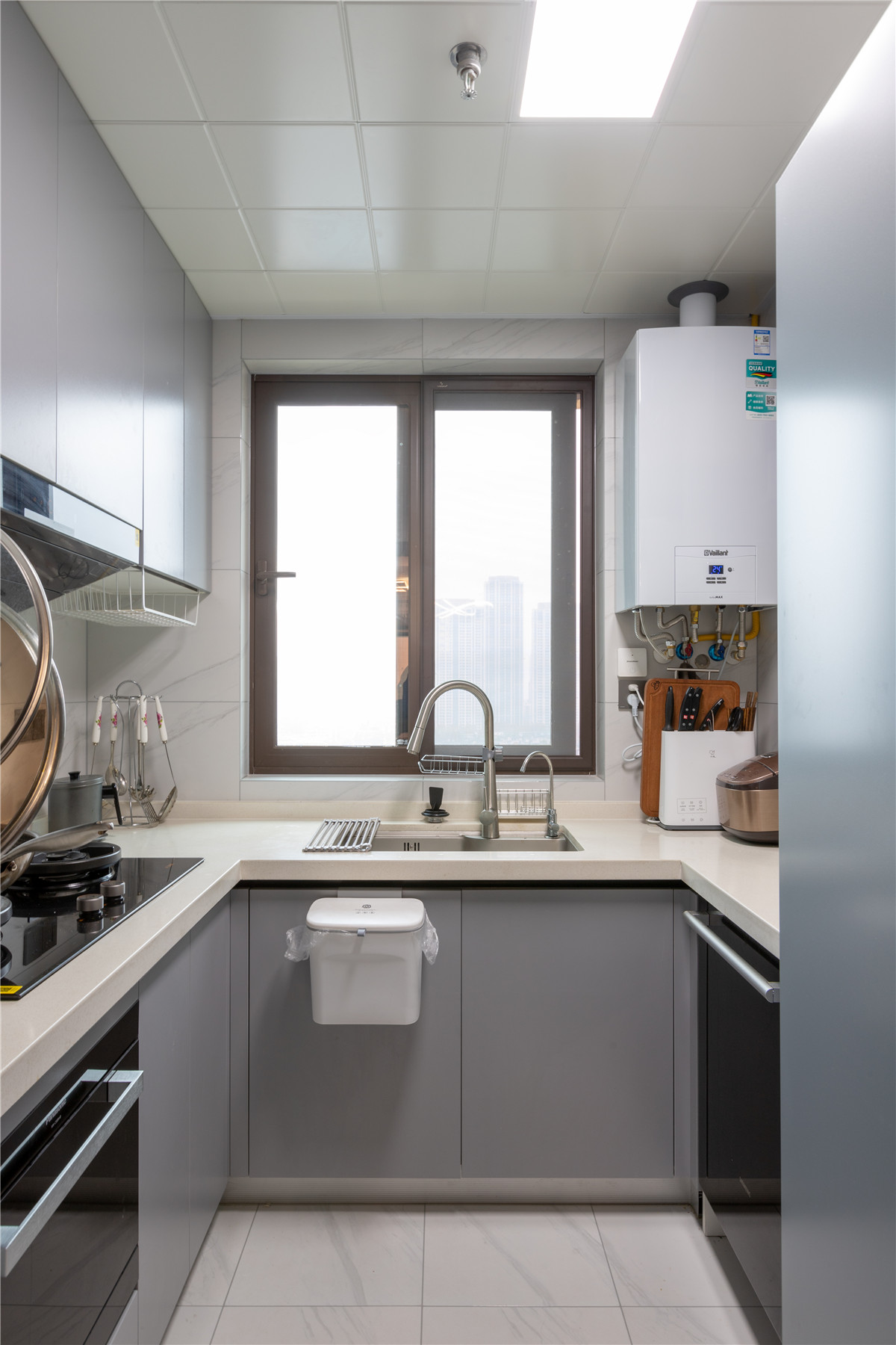 武漢金科城現代風格裝修效果圖