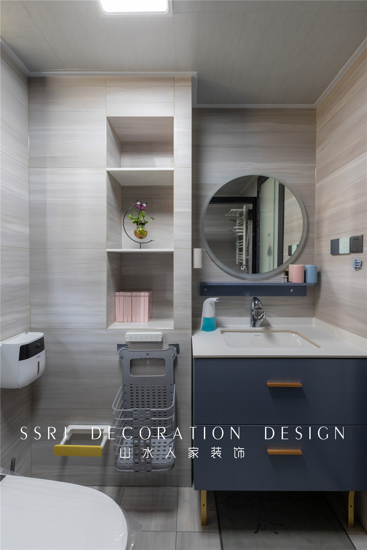 復地海上?，F代風格裝修效果圖