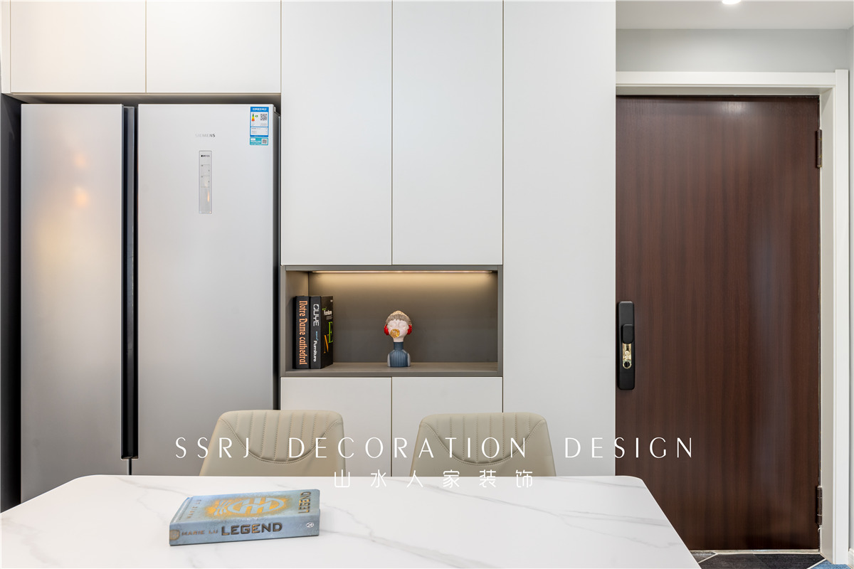 融創融公館現代風格裝修效果圖