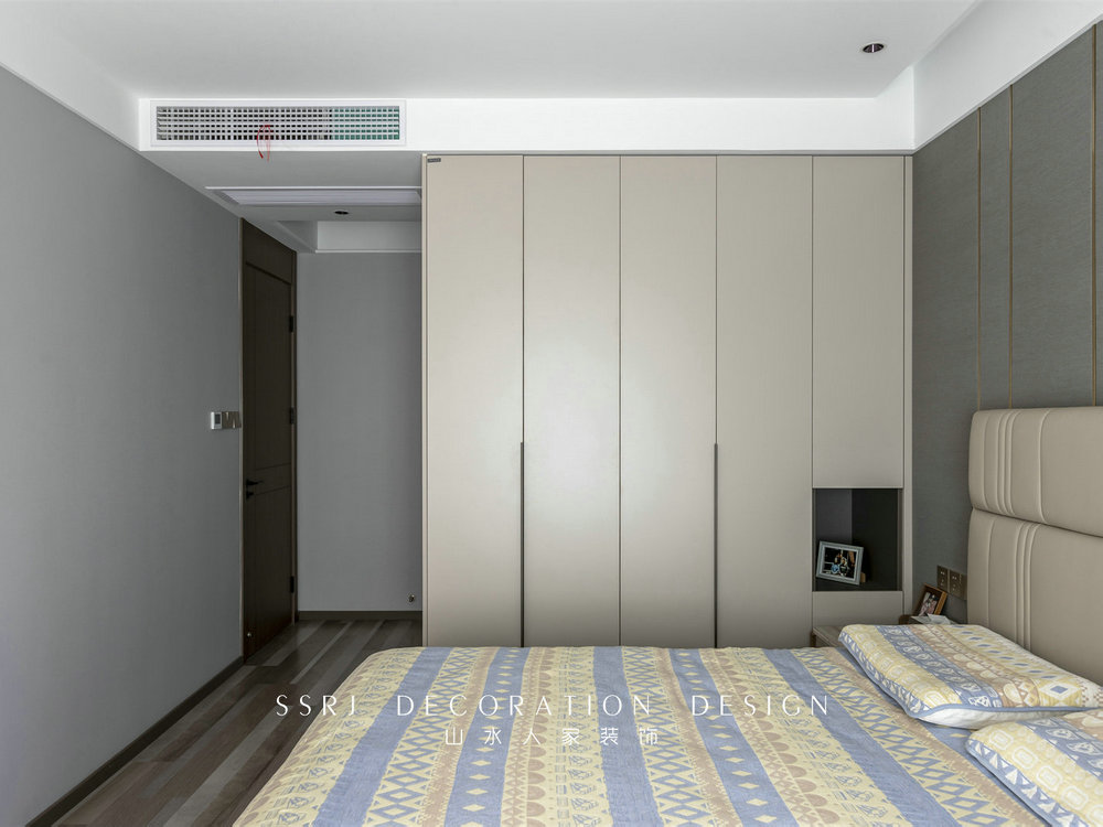 洺悅御府現代風格實景裝修效果圖