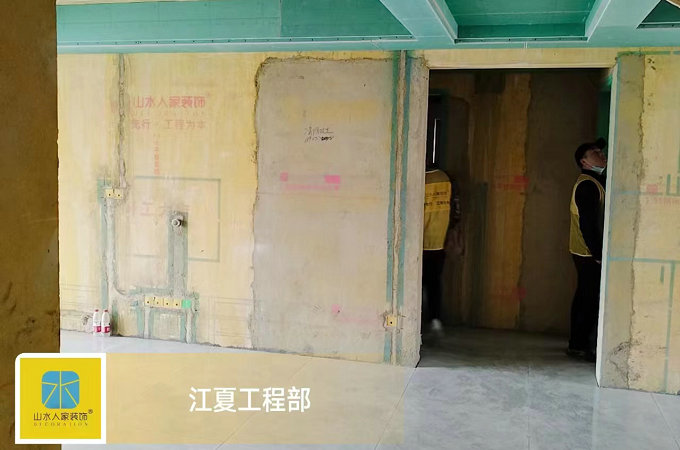 中建鉑公館小區工地巡查