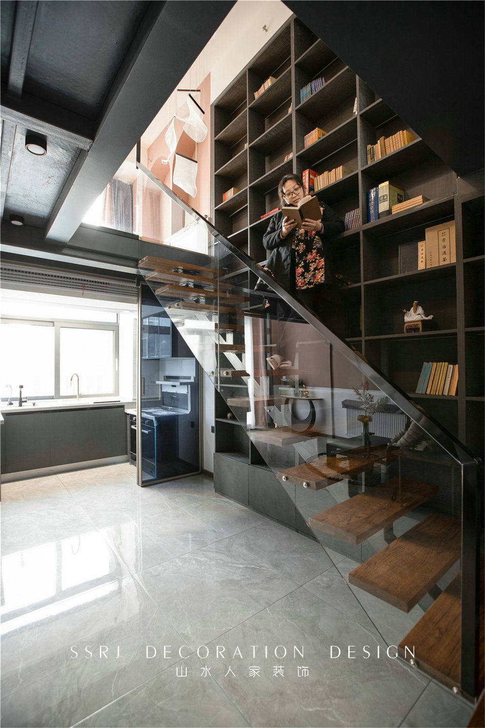 復地海上?，F代風格loft裝修效果圖