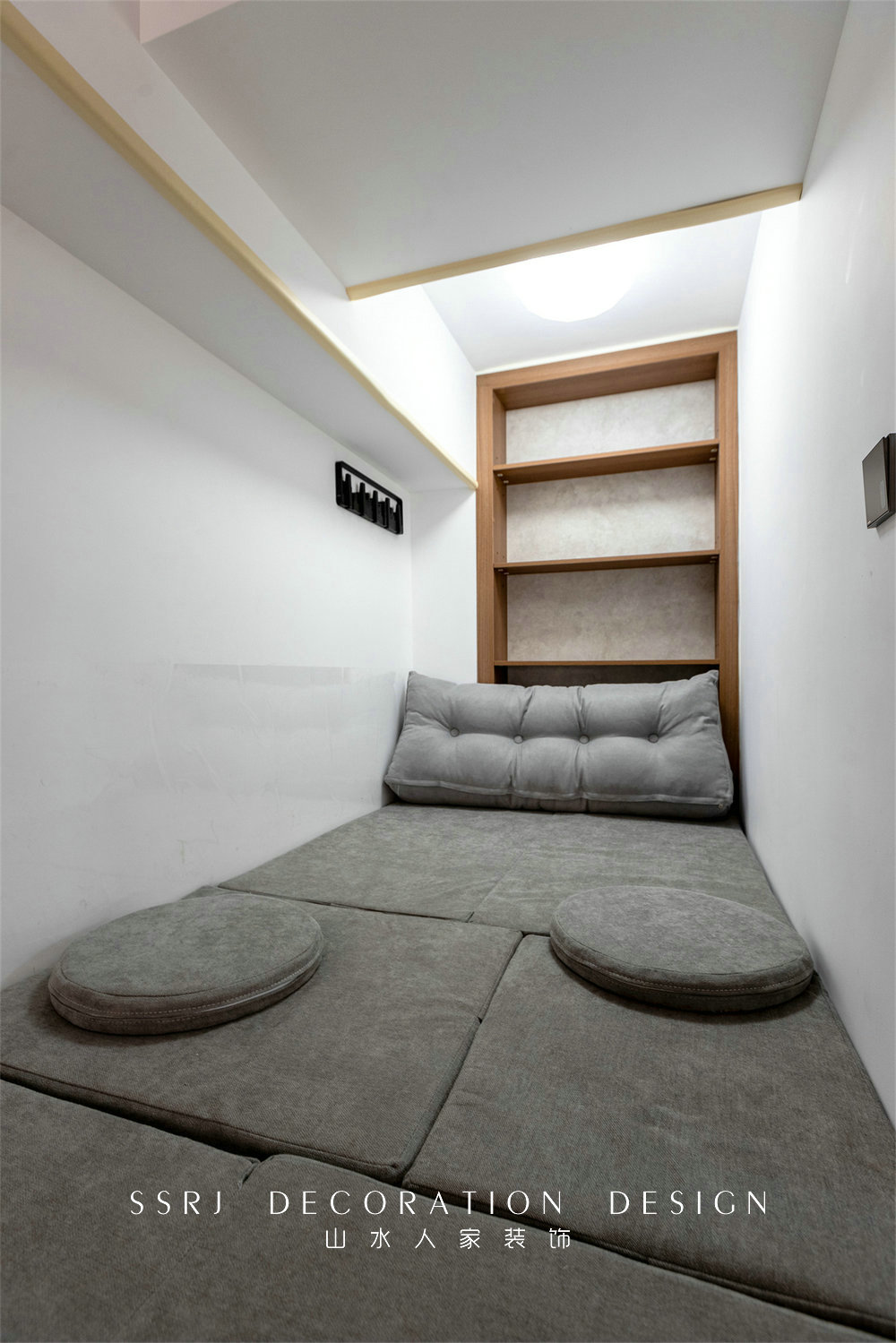 復地海上?，F代風格loft裝修效果圖