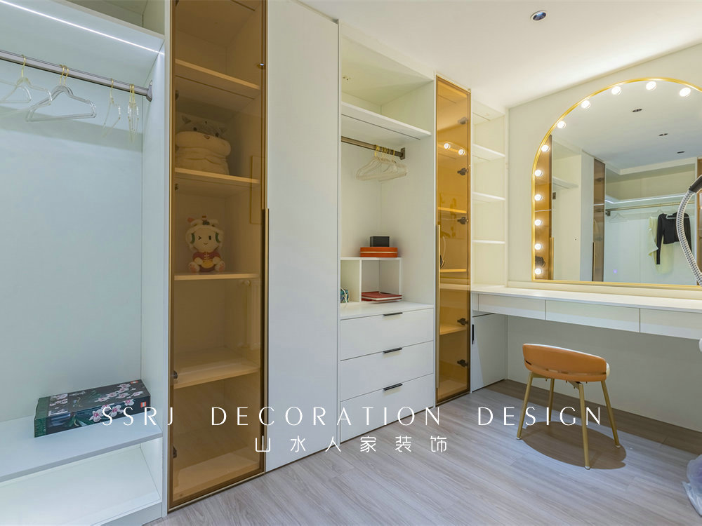 萬豪世紀天街143平現代法式風格裝修效果圖