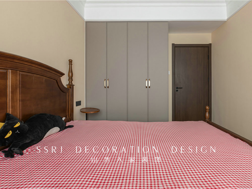 地鐵時代云上城88平中古風格裝修效果圖