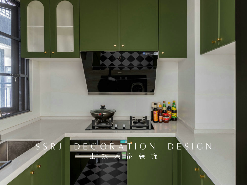 融創城94平法式復古風格裝修效果圖