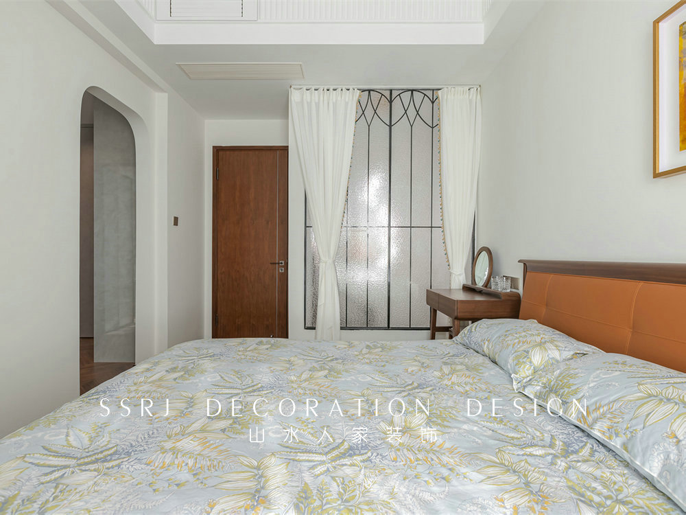 建發金茂璽悅310平中古風格裝修效果圖