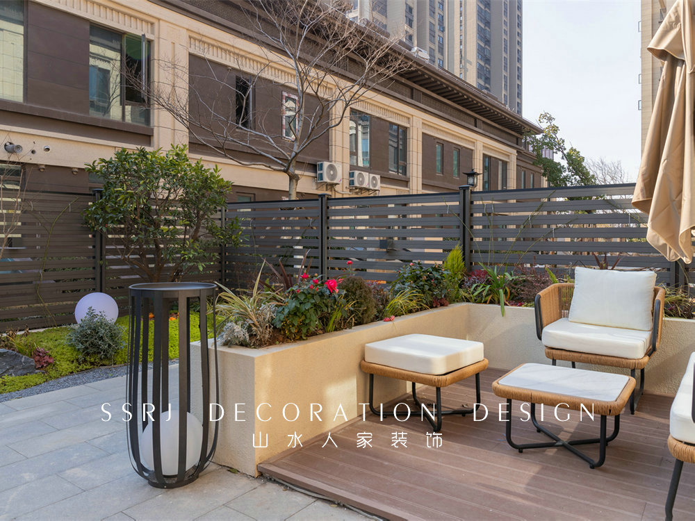 建發金茂璽悅310平中古風格裝修效果圖