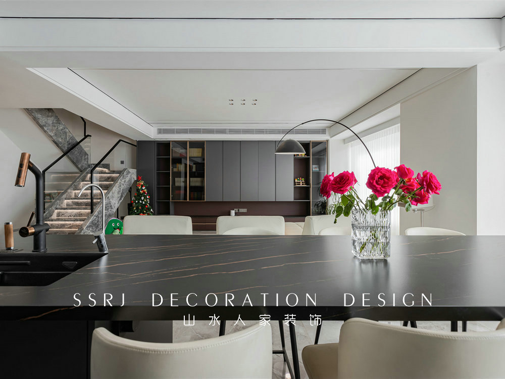 龍湖光谷城240平現代風格裝修效果圖