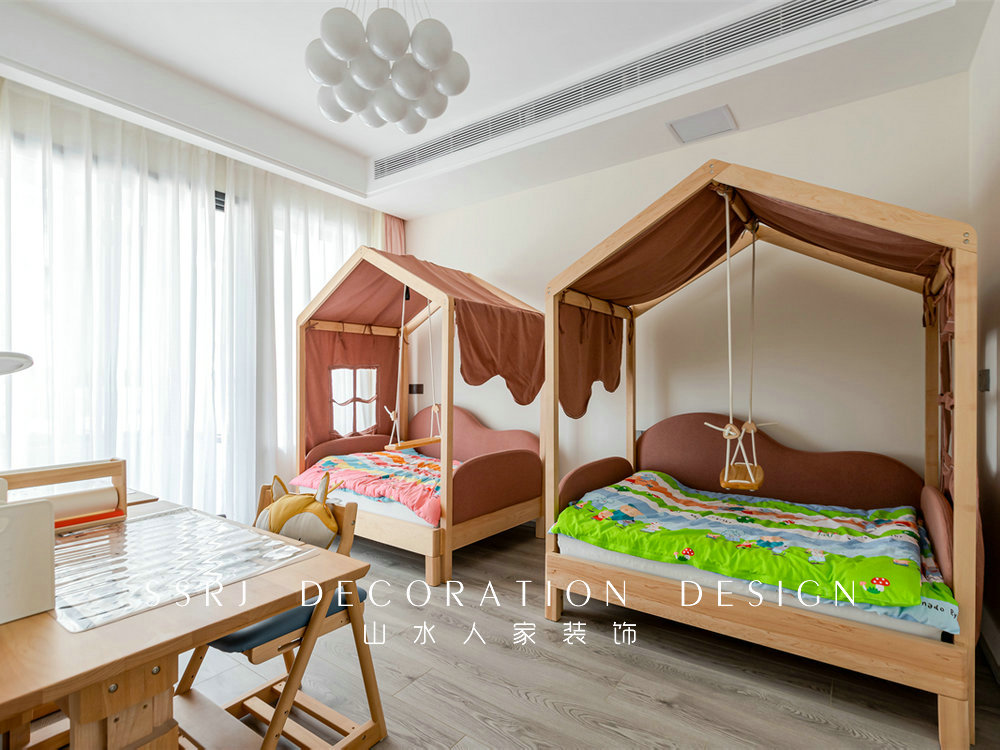 龍湖光谷城240平現代風格裝修效果圖