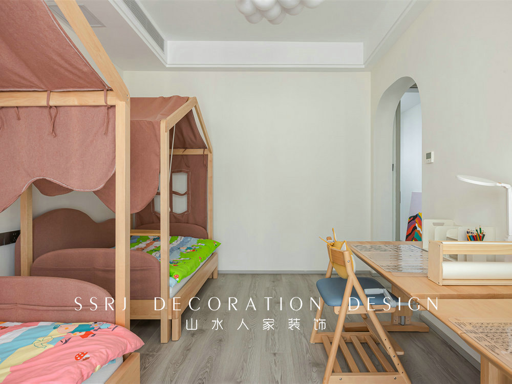 龍湖光谷城240平現代風格裝修效果圖