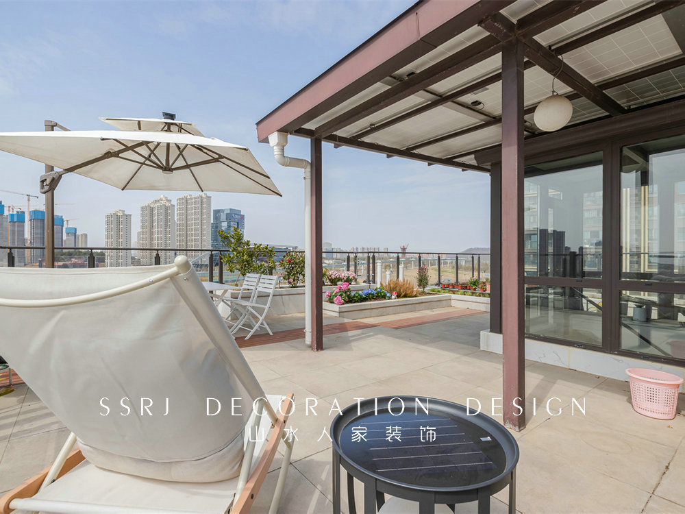 龍湖光谷城240平現代風格裝修效果圖