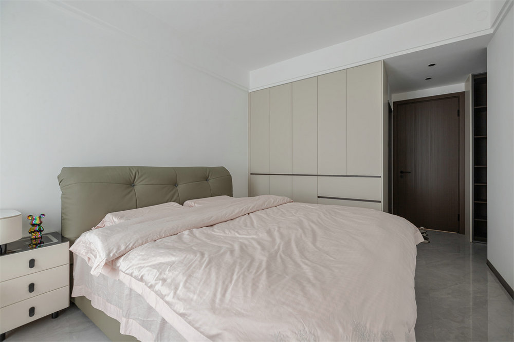 中建鉑公館138平現代風格裝修效果圖