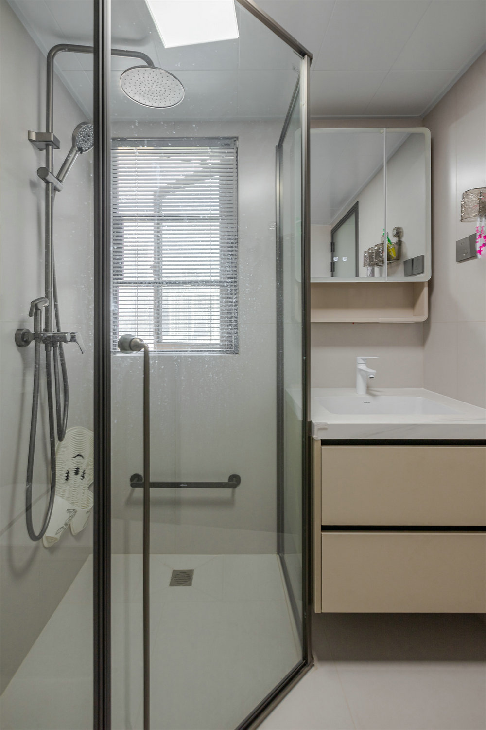 中建鉑公館138平現代風格裝修效果圖