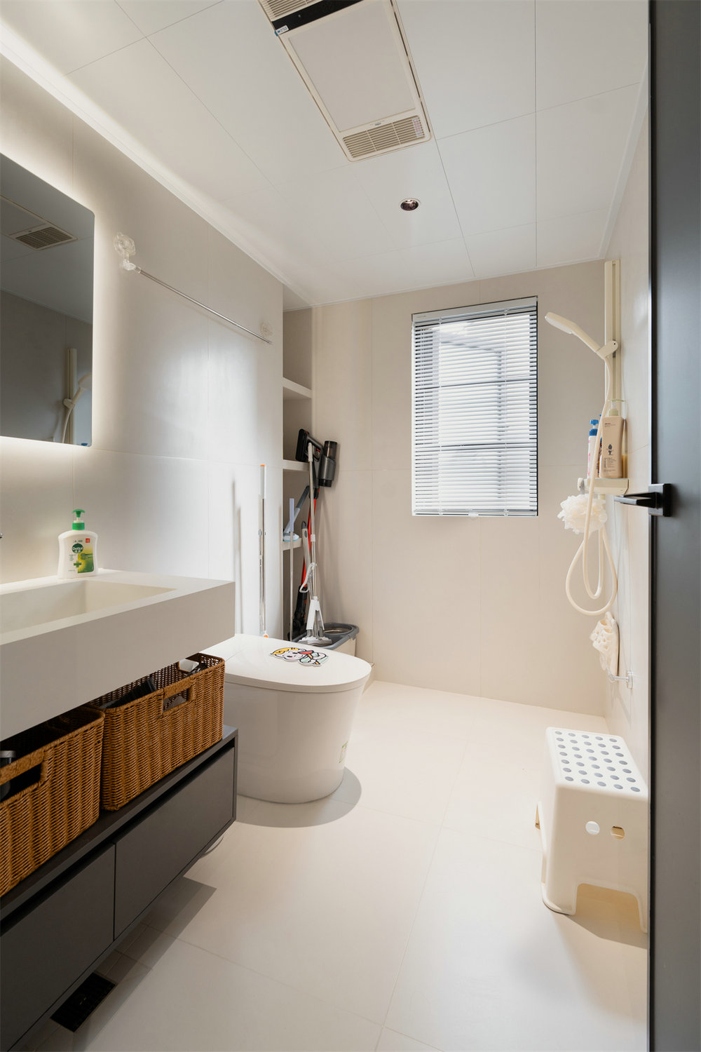 中建鉑公館127平現代風格裝修效果圖