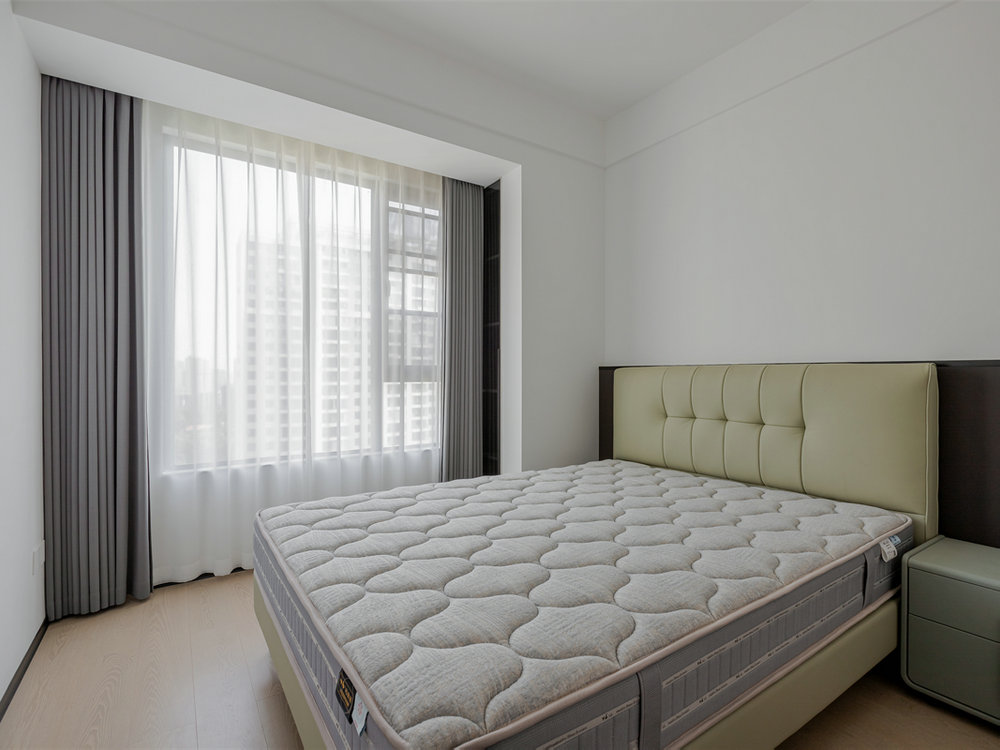 城投聯投江南岸140平意式極簡風格裝修效果圖