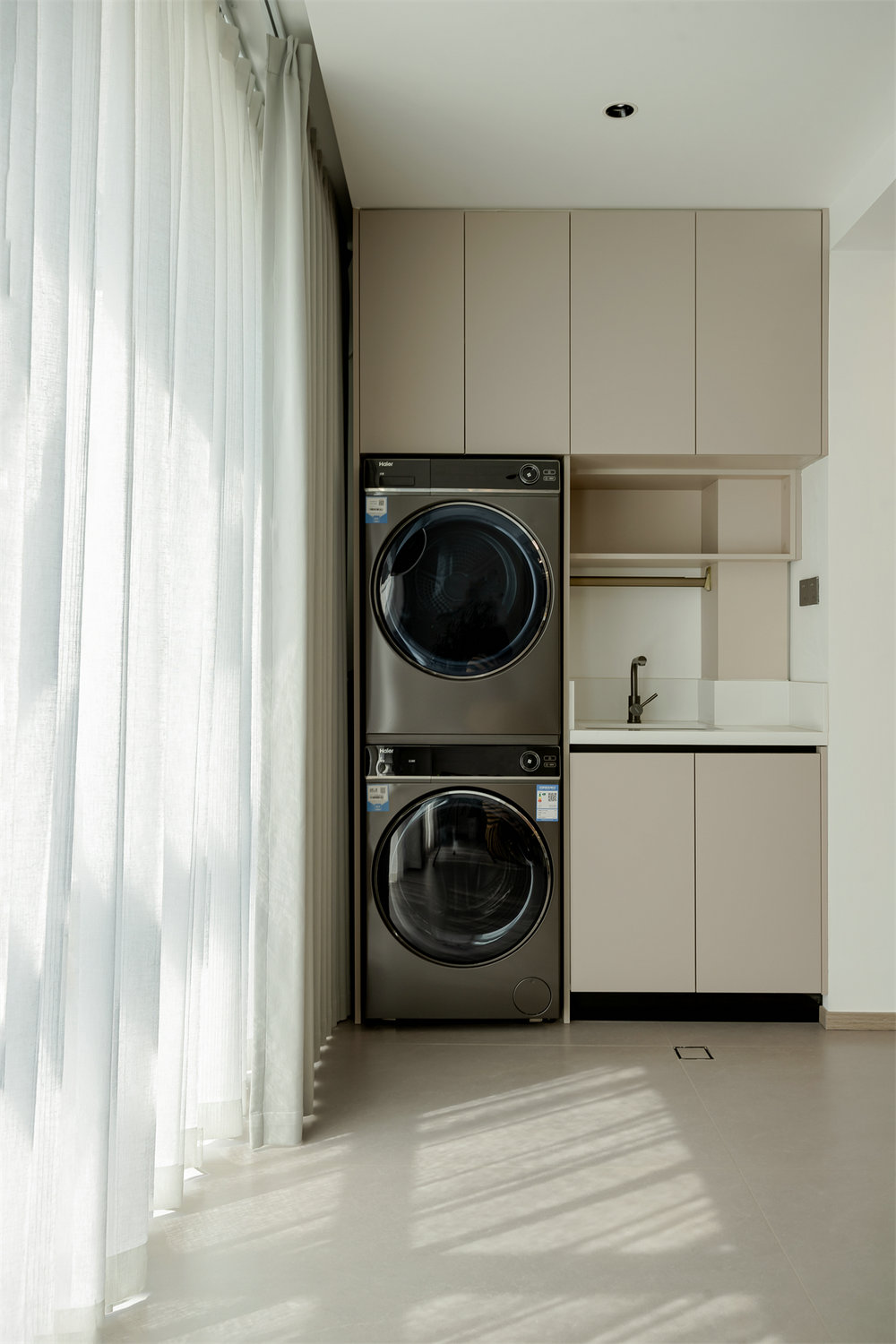 臨空香廷160平現代風格裝修效果圖