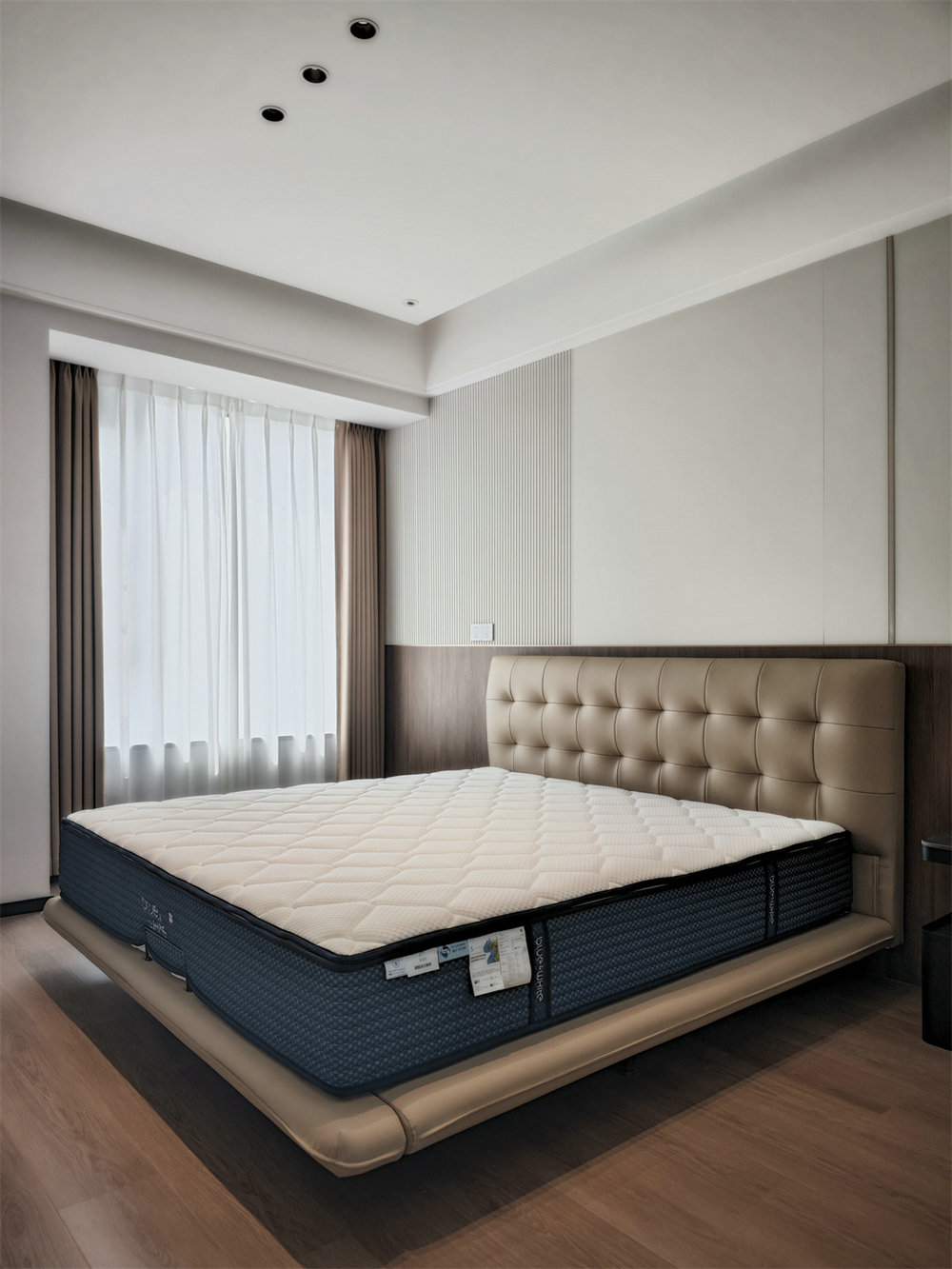 青山樽197平現代風格裝修效果圖