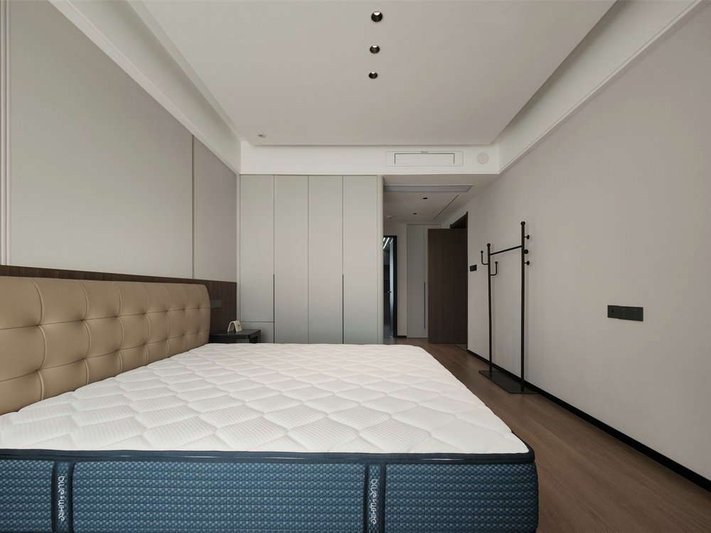 青山樽197平現代風格裝修效果圖