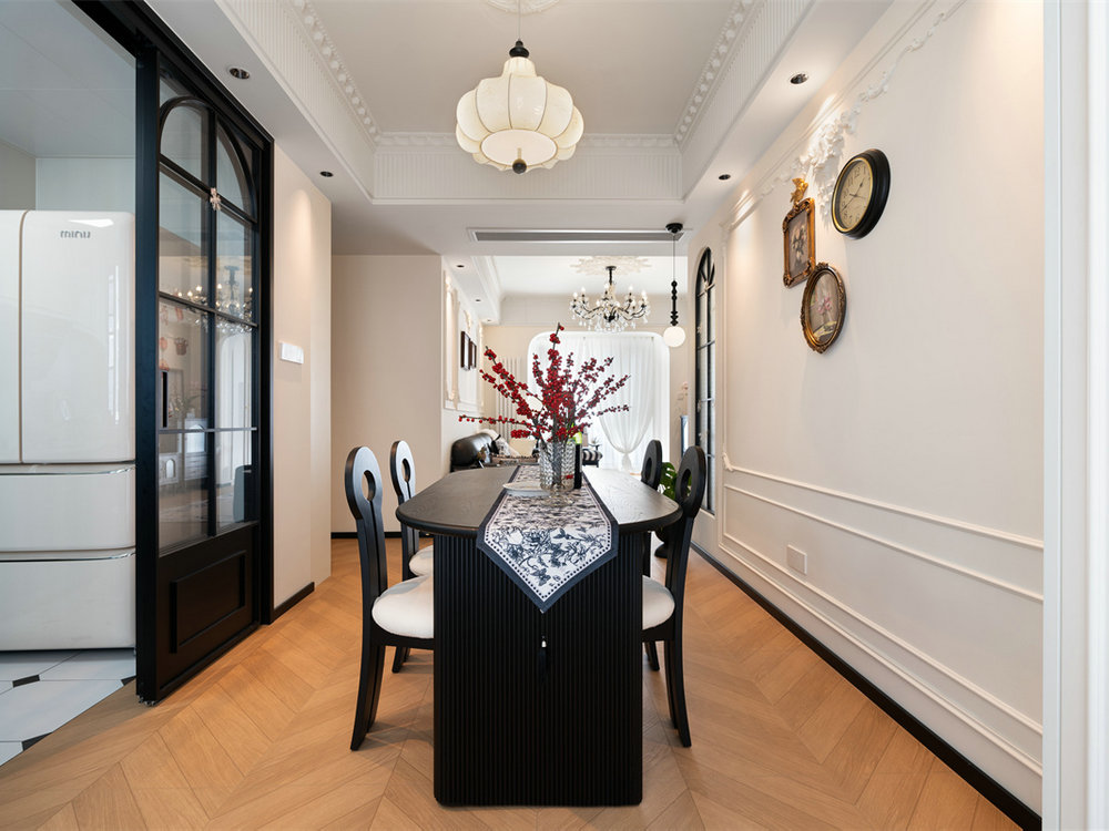 廣電光谷家三區91平法式復古風格裝修效果圖