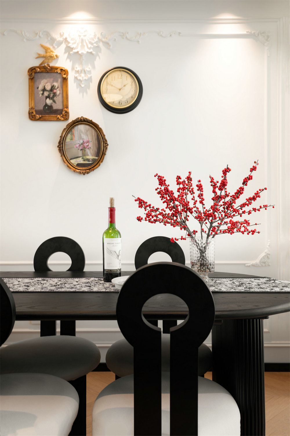 廣電光谷家三區91平法式復古風格裝修效果圖