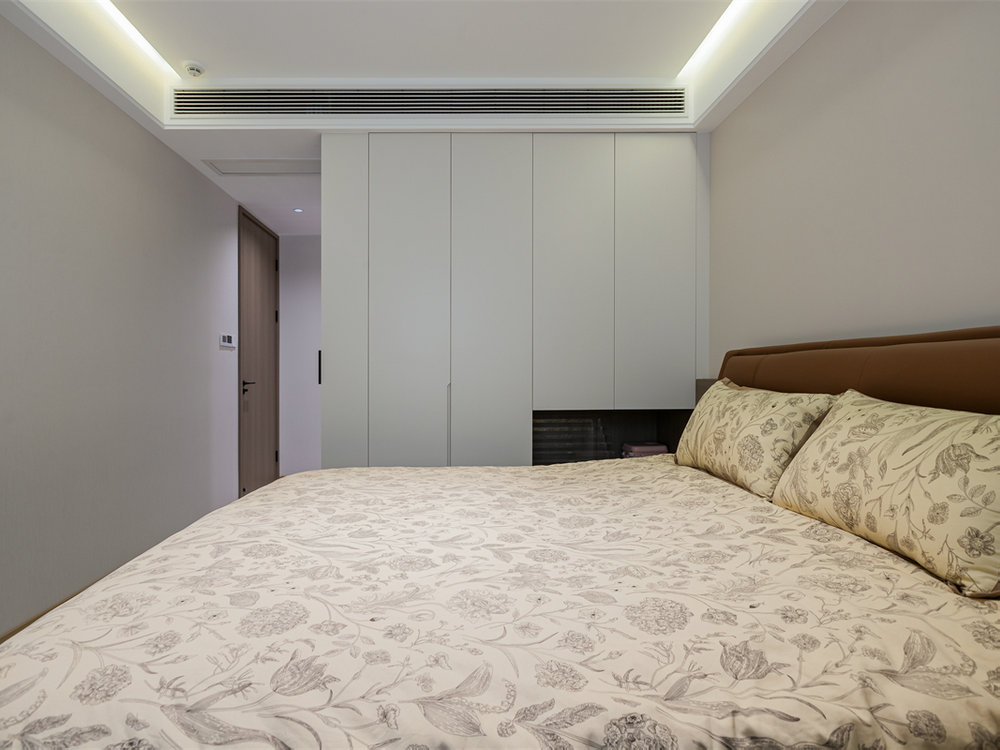 融僑濱江城美域181平現代風格裝修效果圖