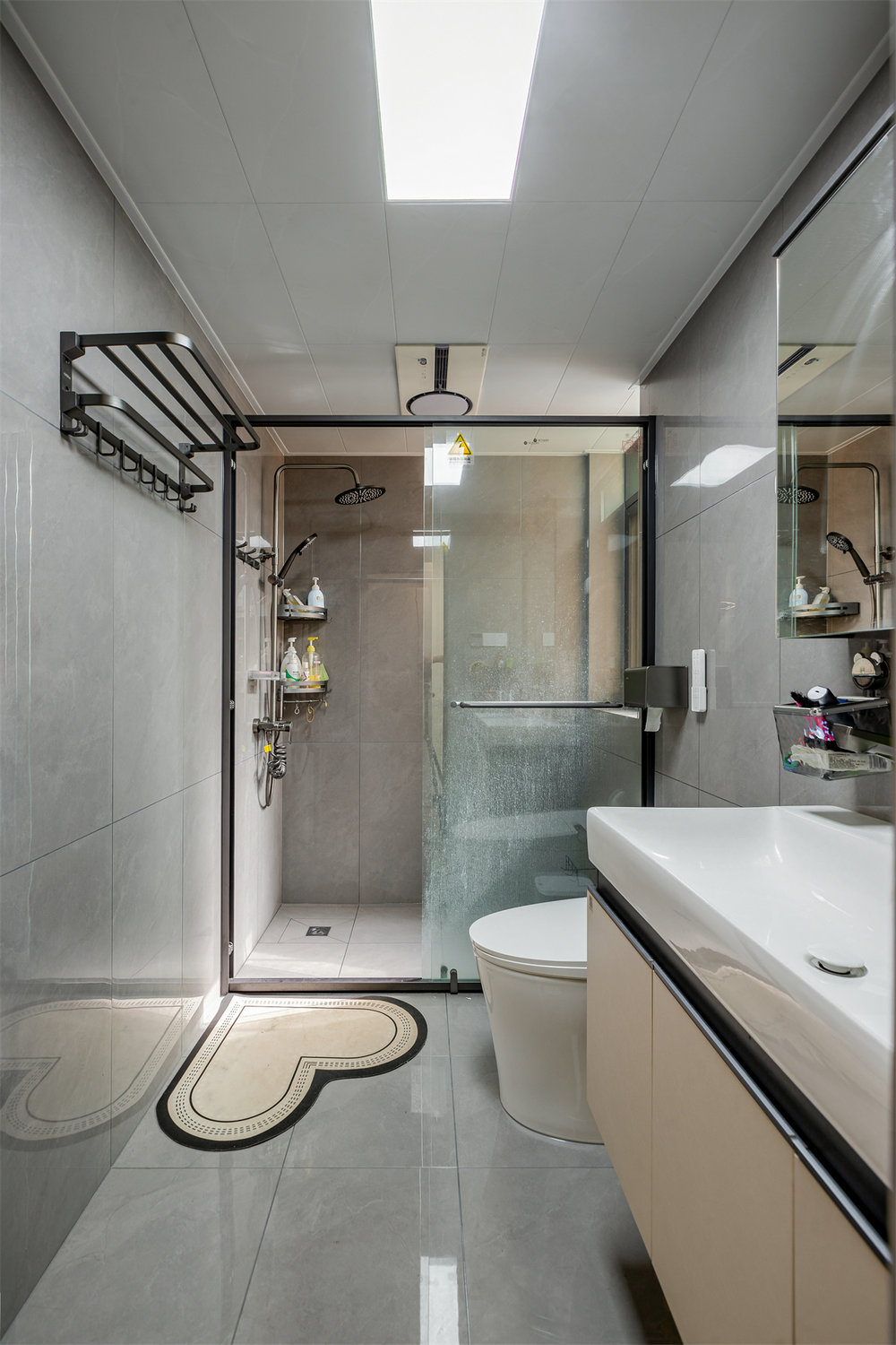 海林廣場123平現代風格裝修效果圖