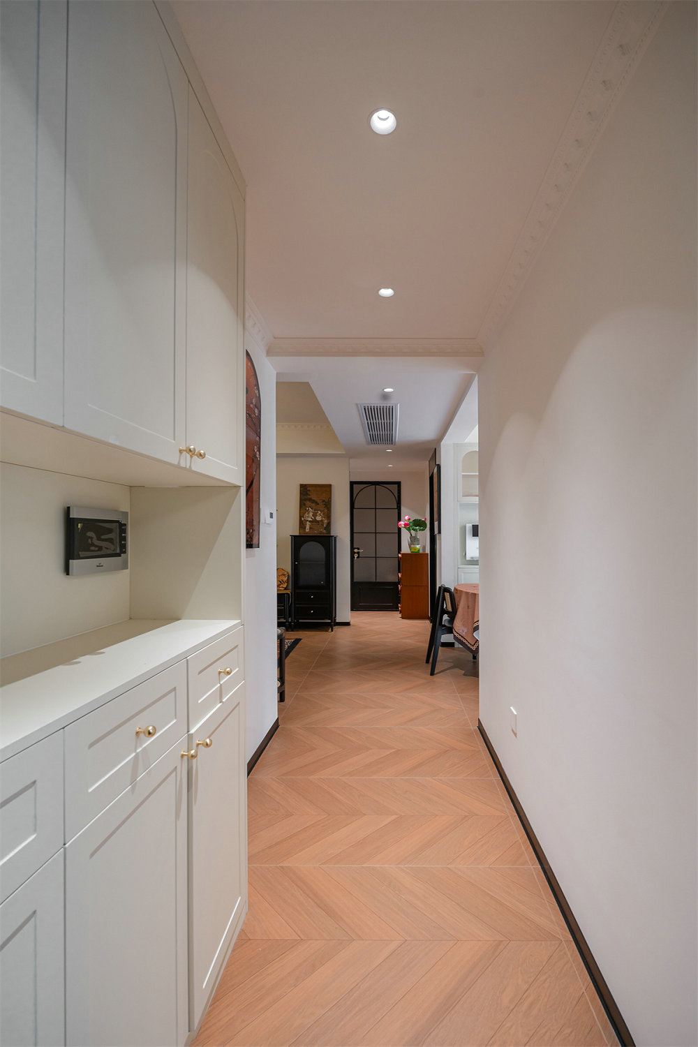 大華鉑金酈府110平中古風格裝修效果圖