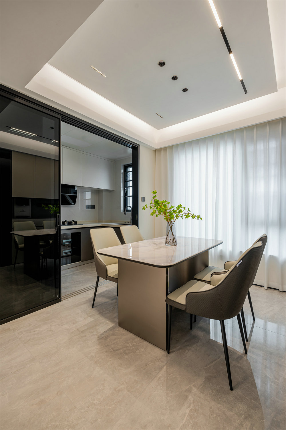 華發都薈天地117平現代風格裝修效果圖