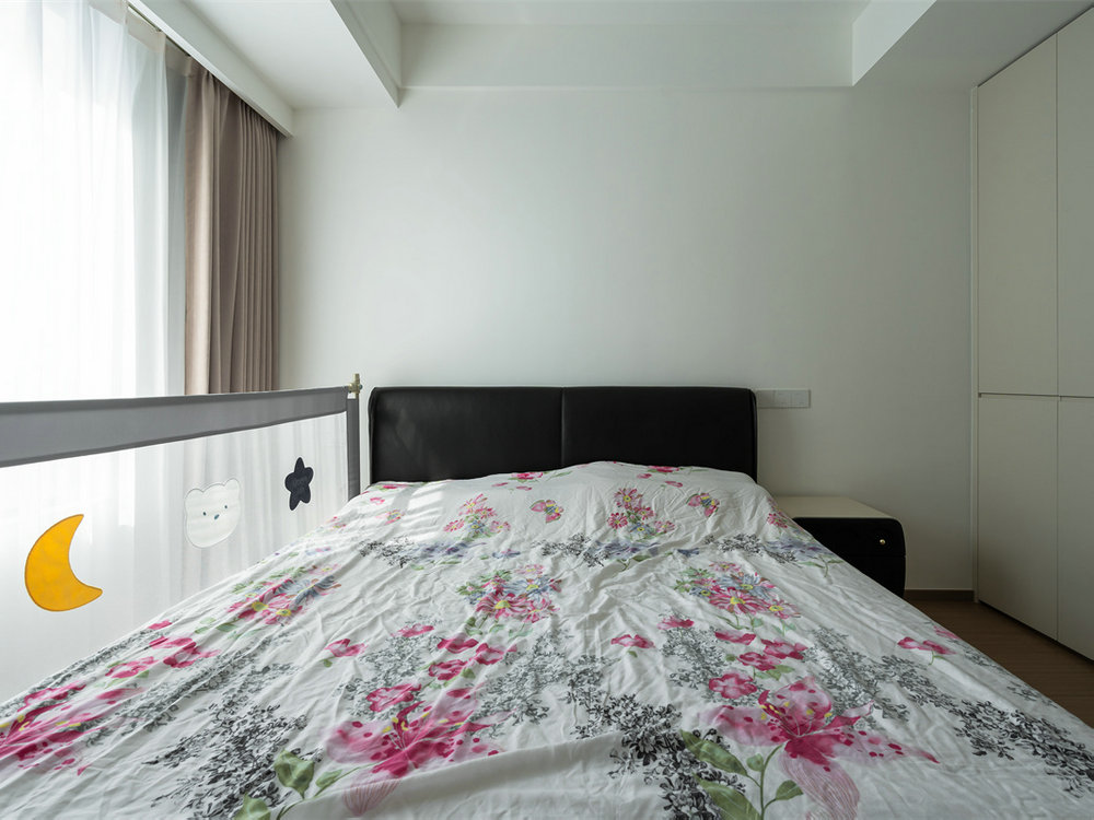 華僑城紅坊99平現代風格裝修效果圖