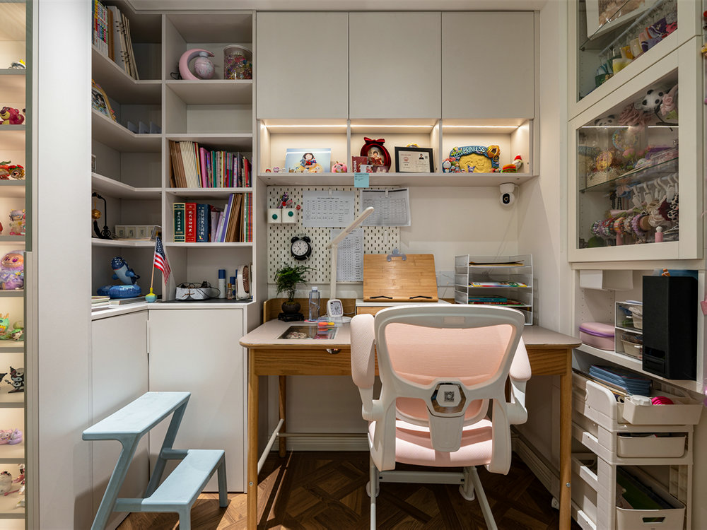 碧樂城220平中古法式風格裝修效果圖