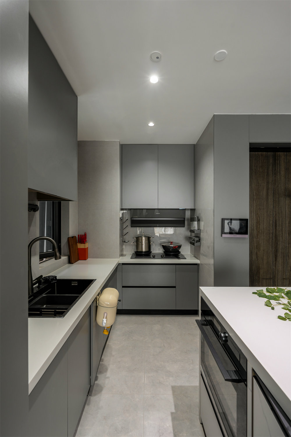 月亮灣137平現代風格裝修效果圖