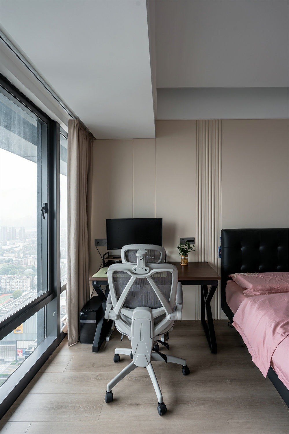 月亮灣137平現代風格裝修效果圖