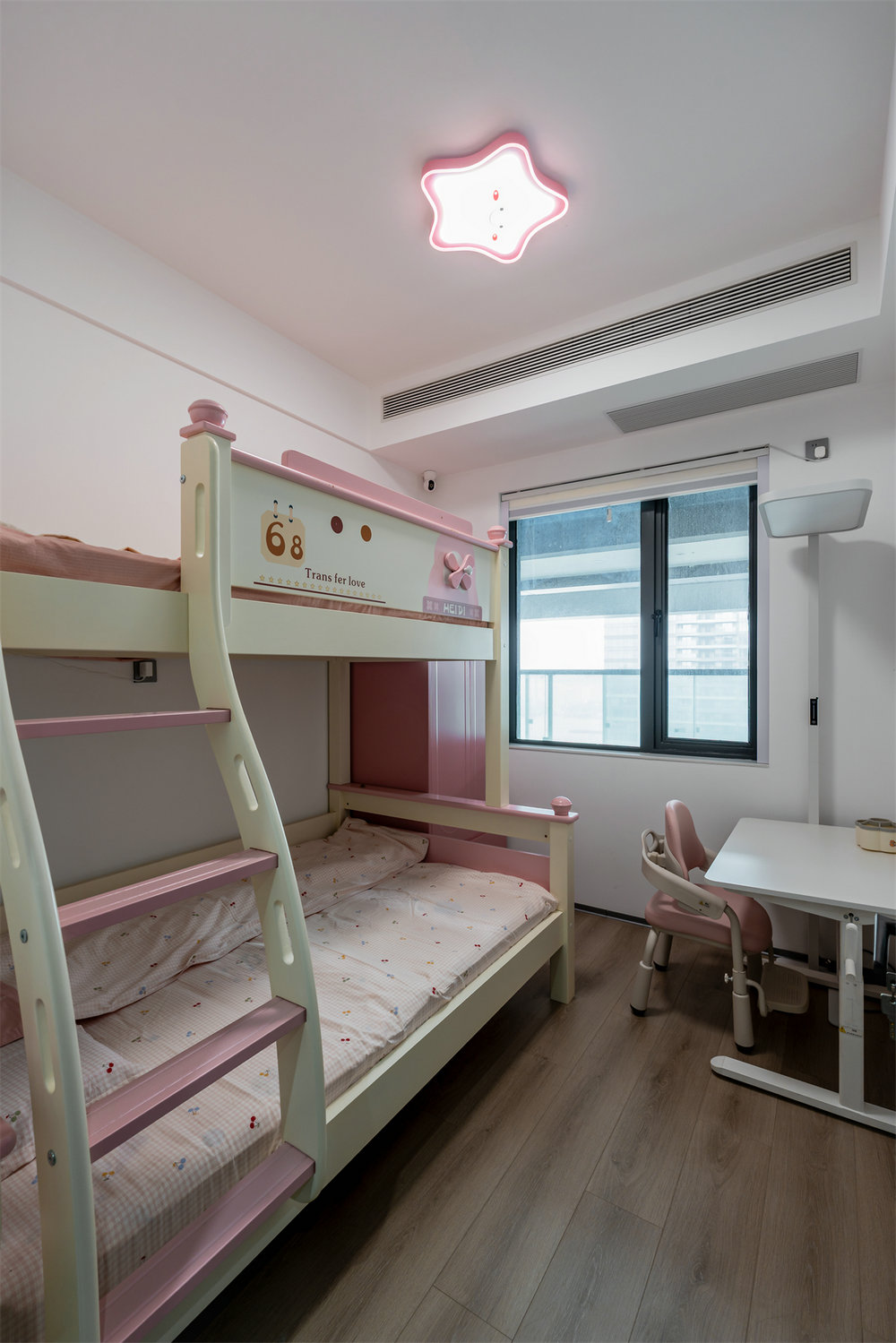 月亮灣137平現代風格裝修效果圖