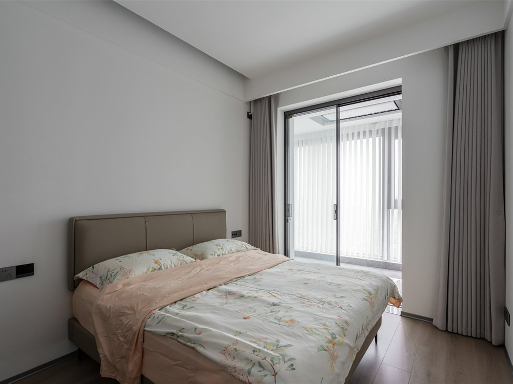 月亮灣137平現代風格裝修效果圖