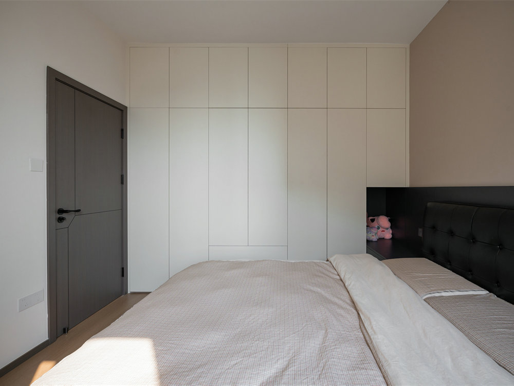 長江紫都93平現代風格裝修效果圖