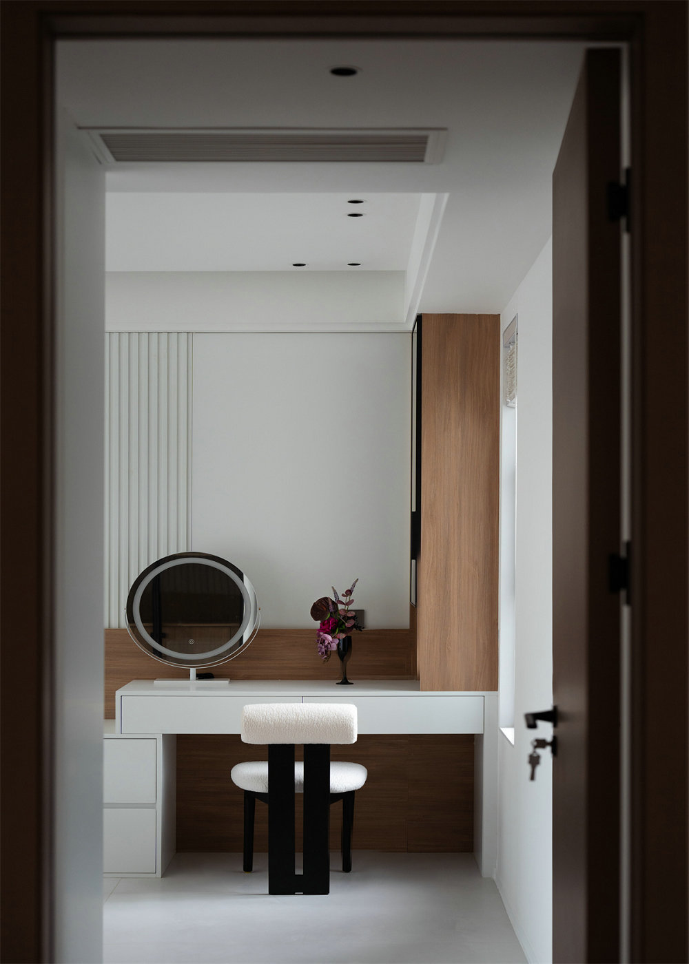 中交澄園130平現代風格裝修效果圖