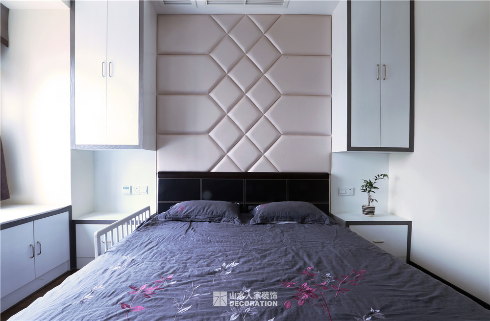 東湖城110平現代時尚風格裝修效果圖