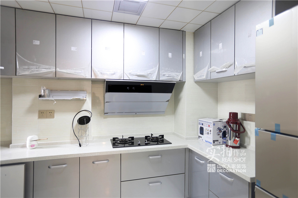 金地天悅現代風格裝修效果圖