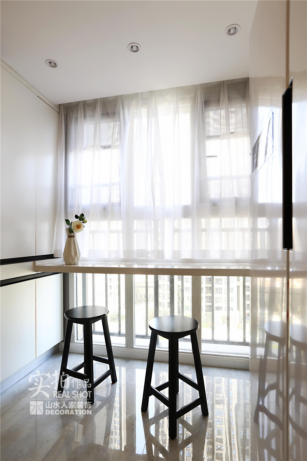 綠地香樹花城現代簡約風格裝修效果圖