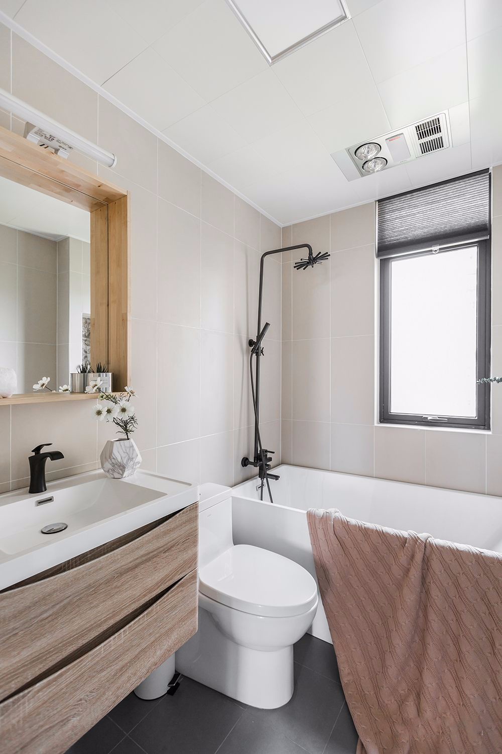 東湖城現代簡約風格裝修效果圖