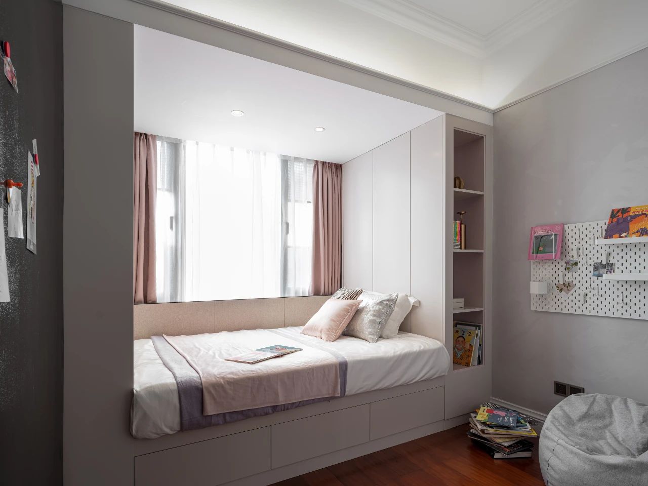 光谷新世界現代輕奢風格裝修效果圖