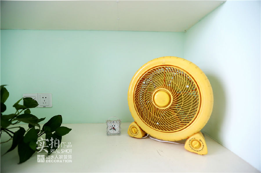 保利清能西海岸現代簡約風格裝修效果圖