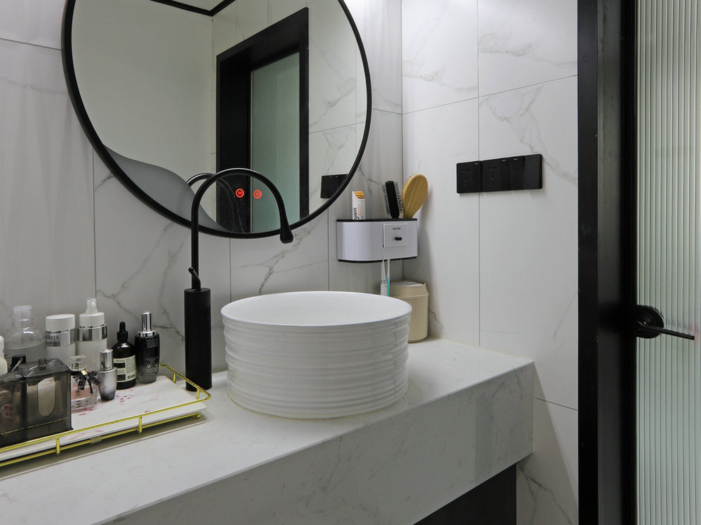 攬勝公園118m^2現代港式風格裝修效果圖