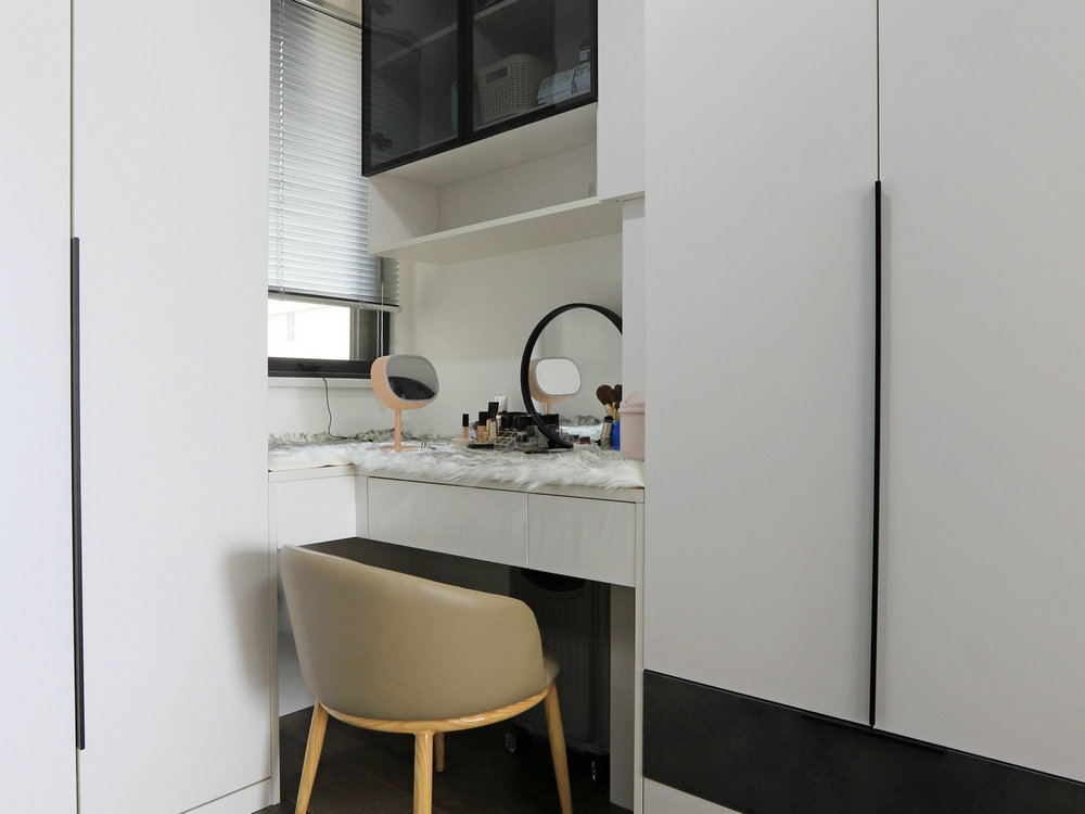 攬勝公園118m^2現代港式風格裝修效果圖