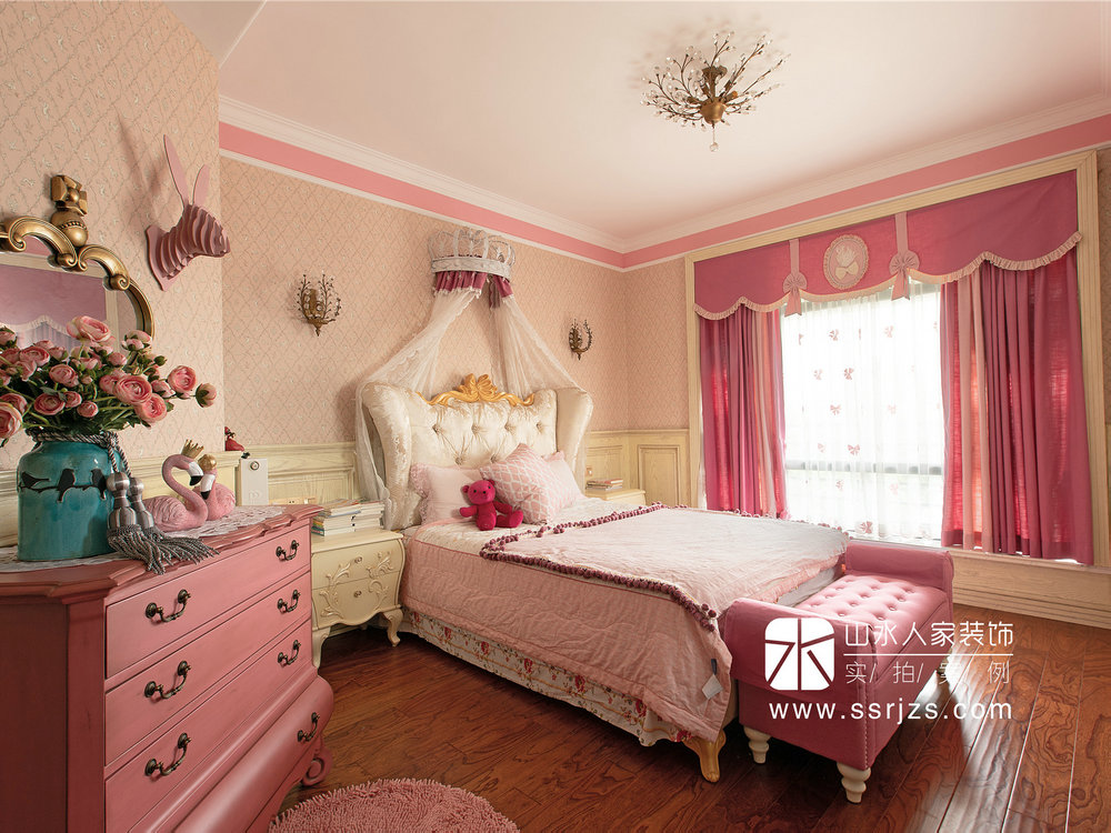 藏龍島別墅鄉村美式風格裝修效果圖