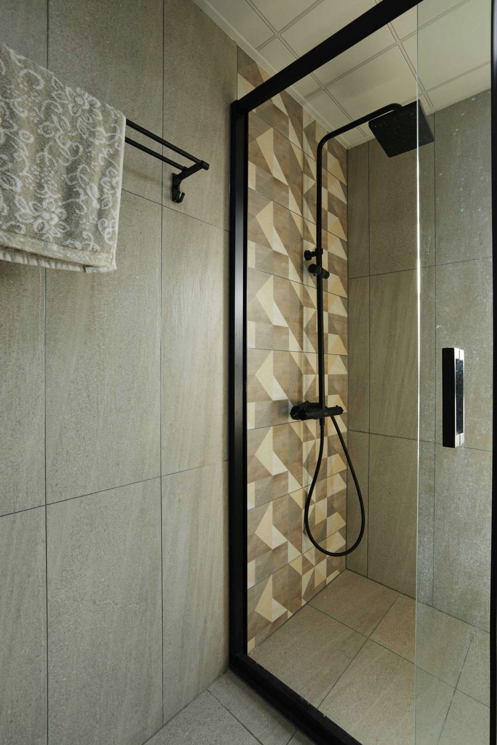 融公館120平現代簡約風格裝修效果圖