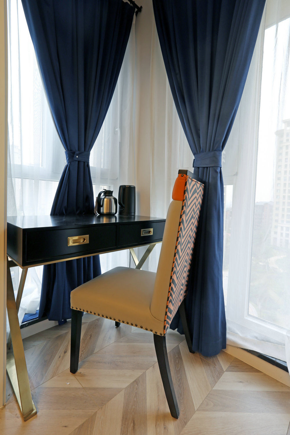 華發中城薈美式輕奢風格裝修效果圖